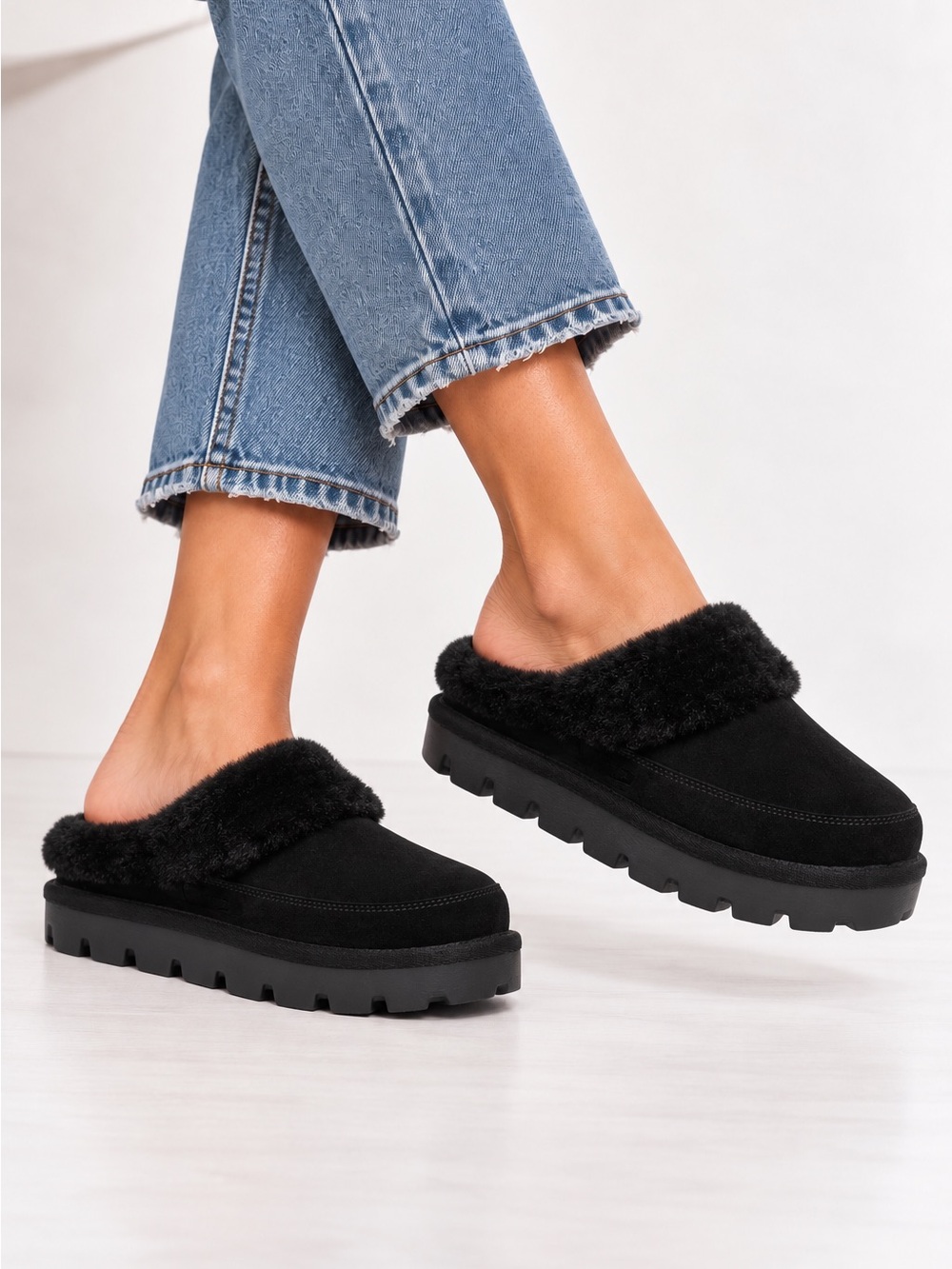 Koolaburra by Ugg Tizzey NEW black suede leather clogs women’s 10